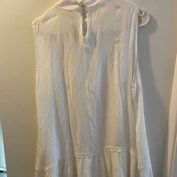 Tunic Blouse - Picture 2 of 3